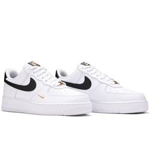 Nike Air Force 1 07 Essential ‘White Black’